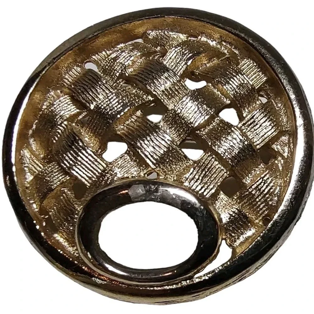 Vintage Sarah Coventry Brooch Gold Tone Round Basket Weave Pin One Inch SEE